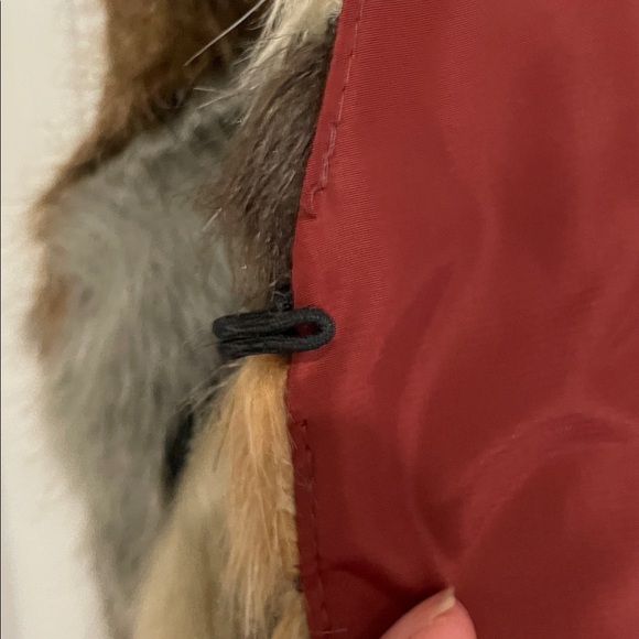Refuge Brown/gray/tan Faux Fur large Vest with removable Belt. EUC - Picture 7 of 7